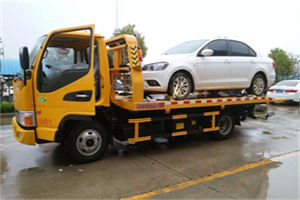 平南附近拖车救援24小时服务热线